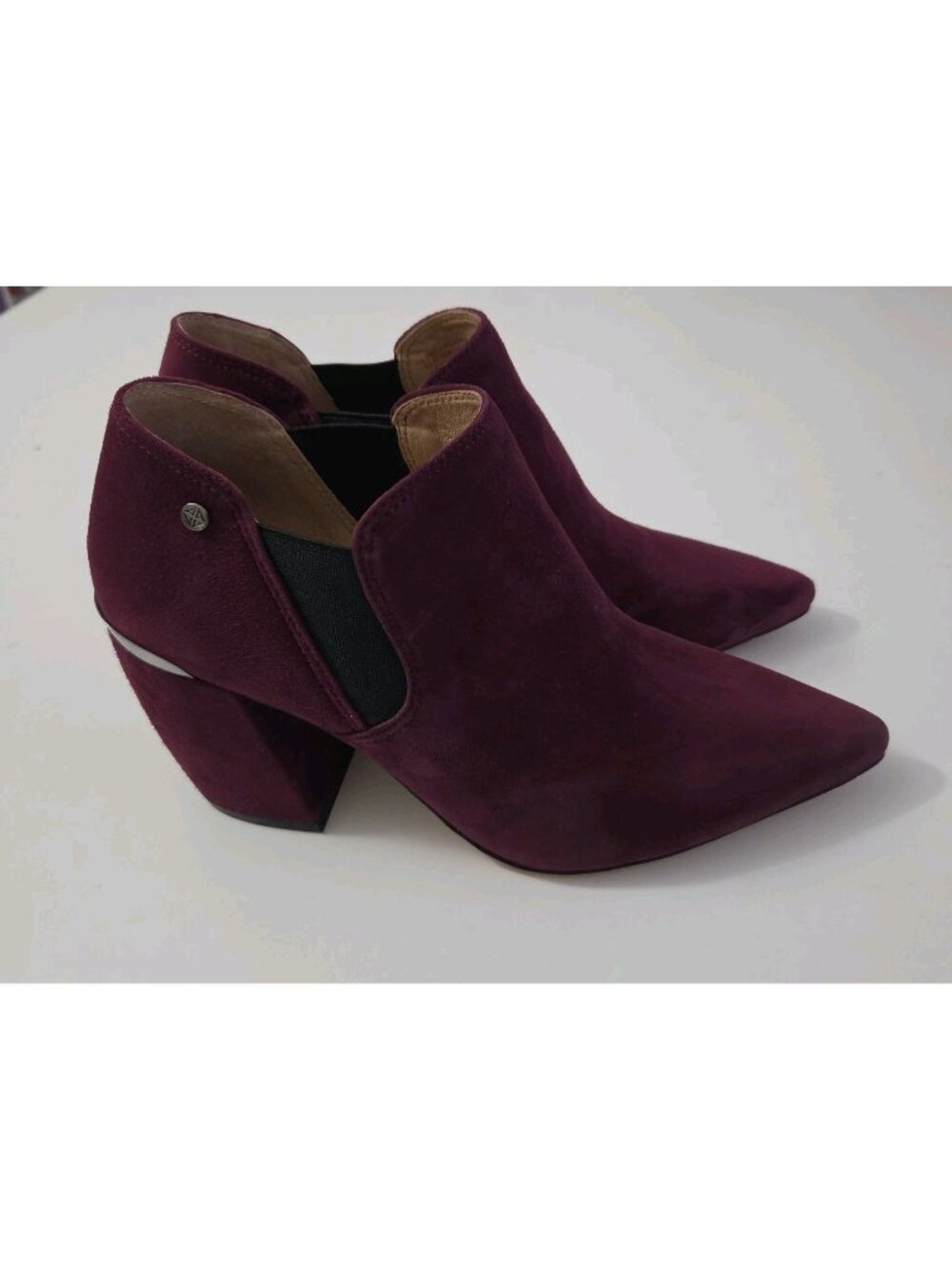 Antonio Melani Maxinee Burgundy Suede Ankle Bootie Pointed Toe 8M